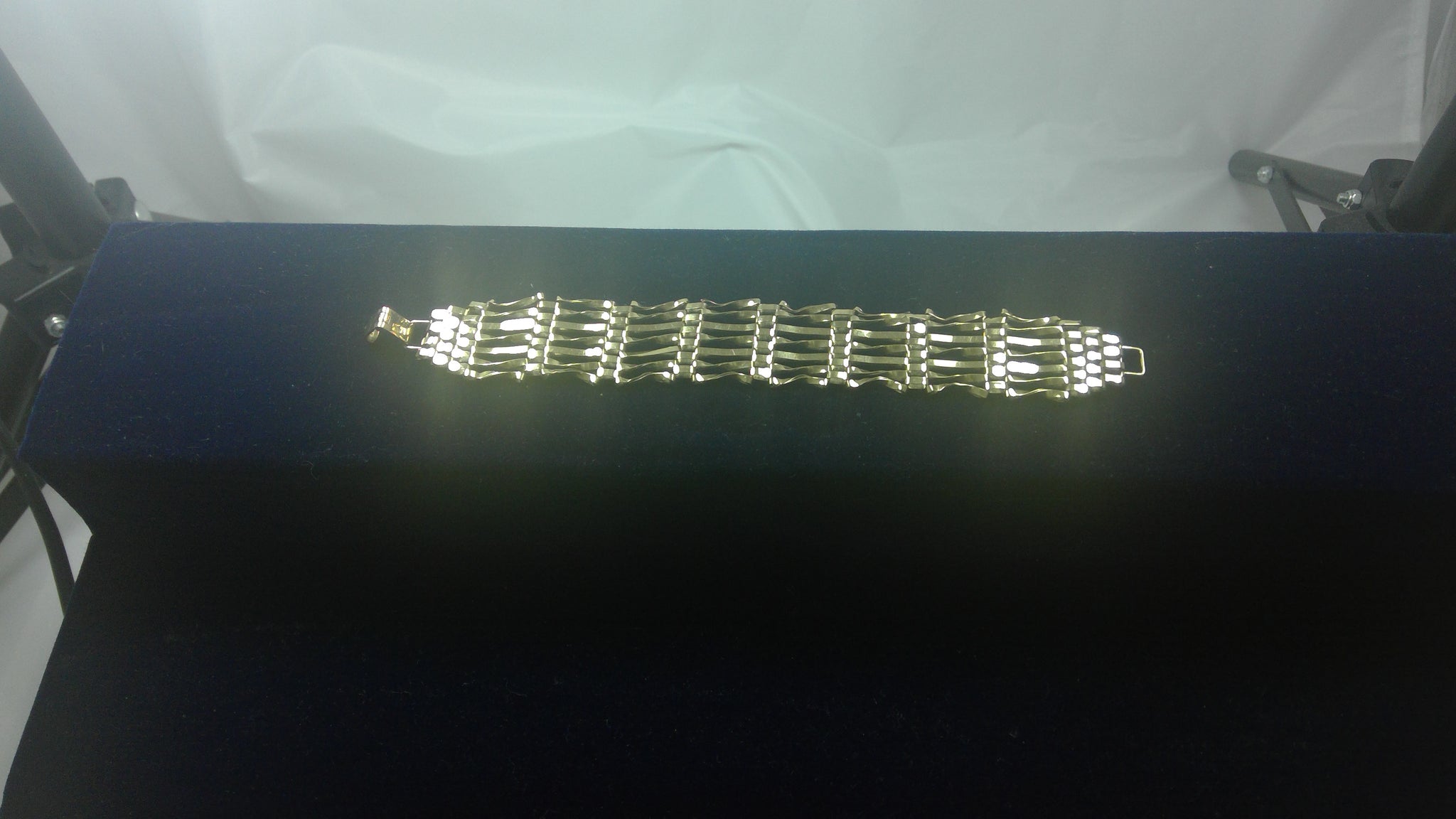 9 kt. 7 Bar Gate Bracelet