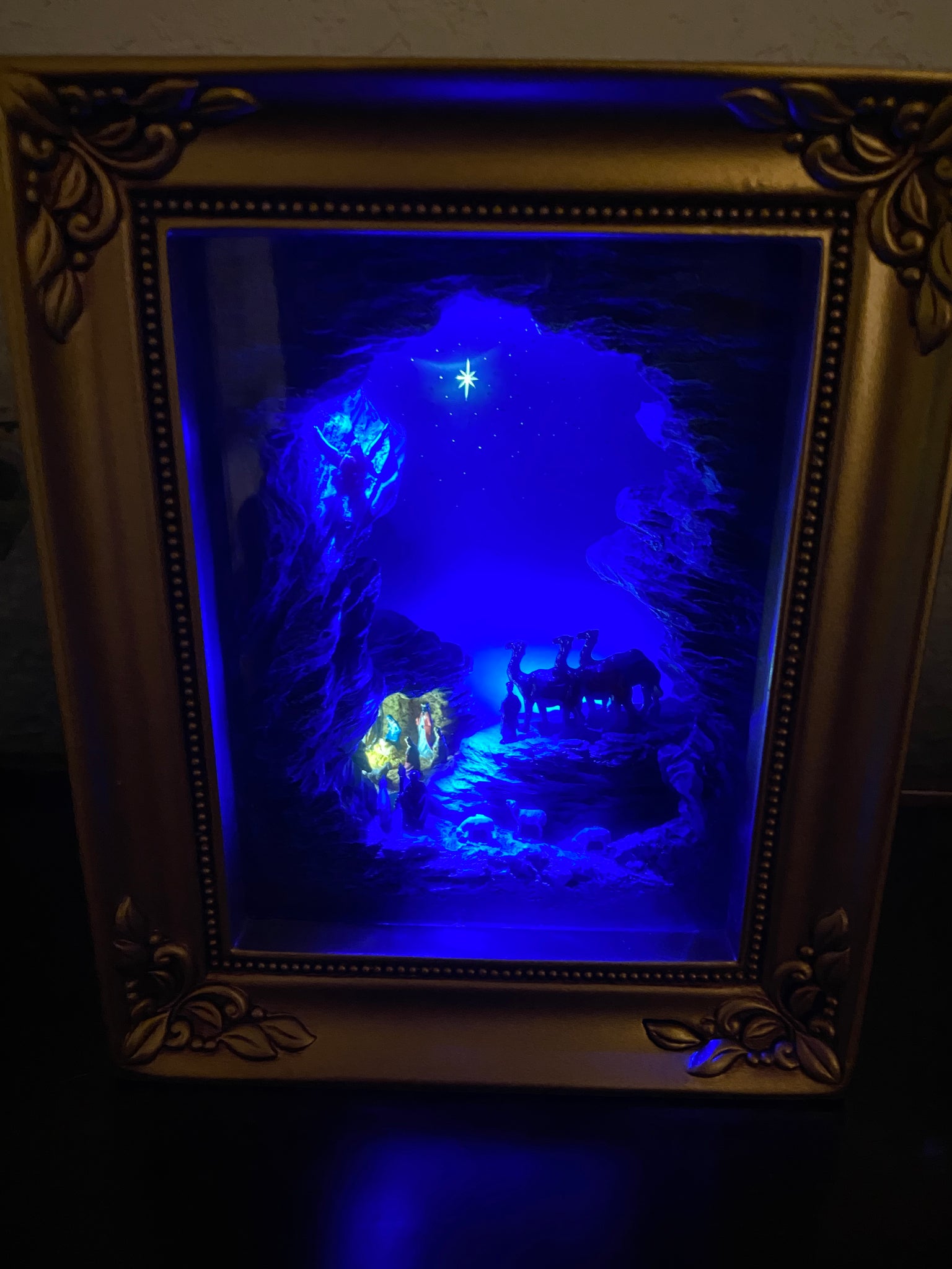 “The Guiding Light” Nativity Robert Olszewski Masterpiece Gallery of Light Collection