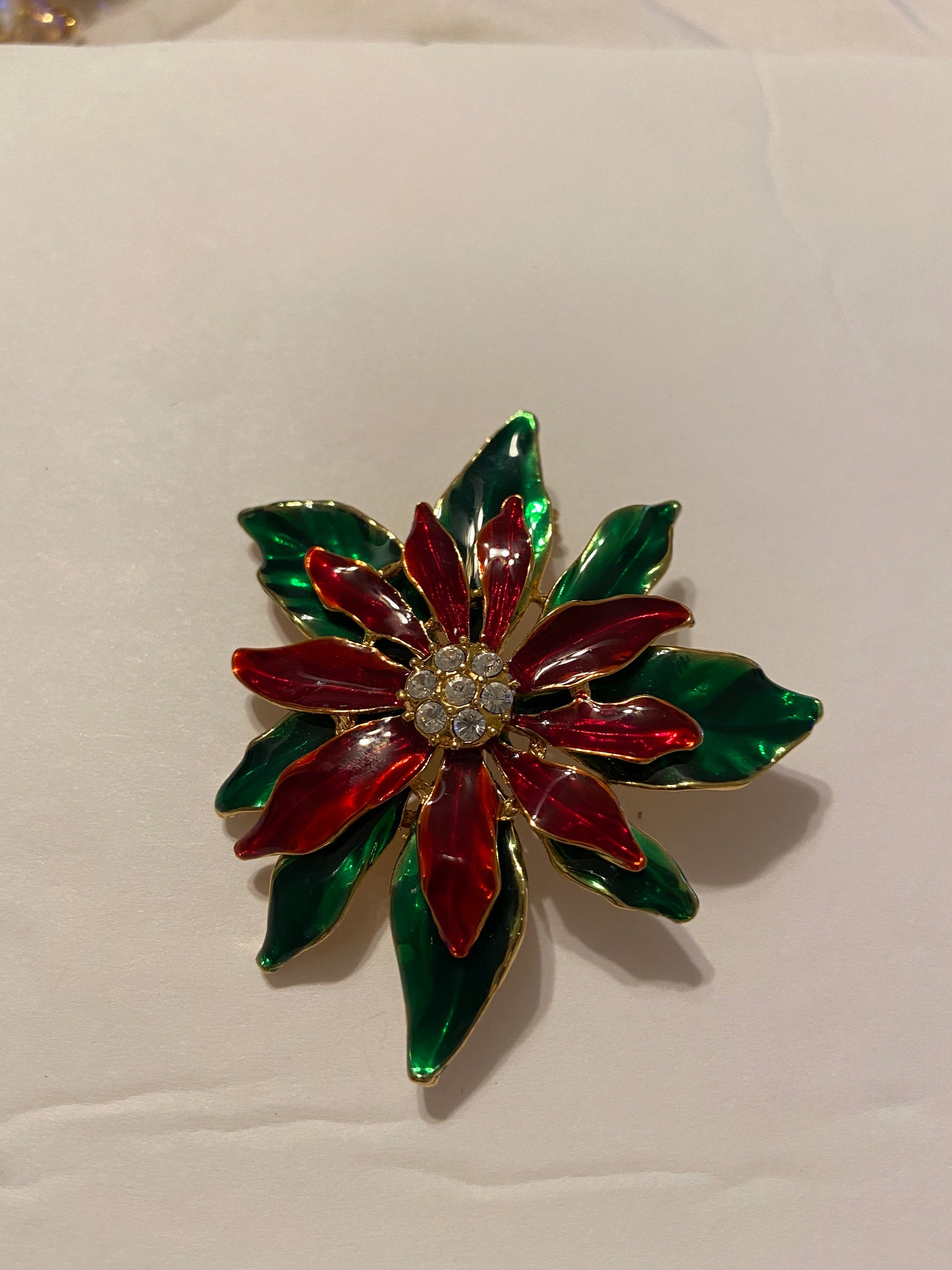Beautiful Enamel and Rhinestone Pointsettia Gold plate Brooch