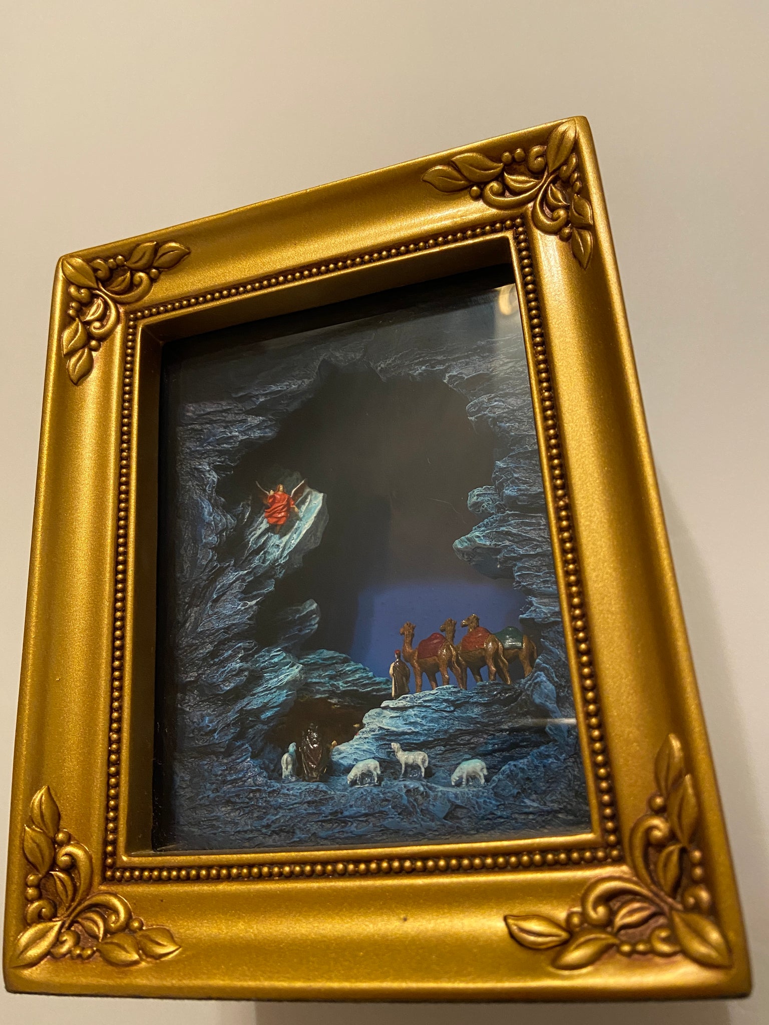 “The Guiding Light” Nativity Robert Olszewski Masterpiece Gallery of Light Collection
