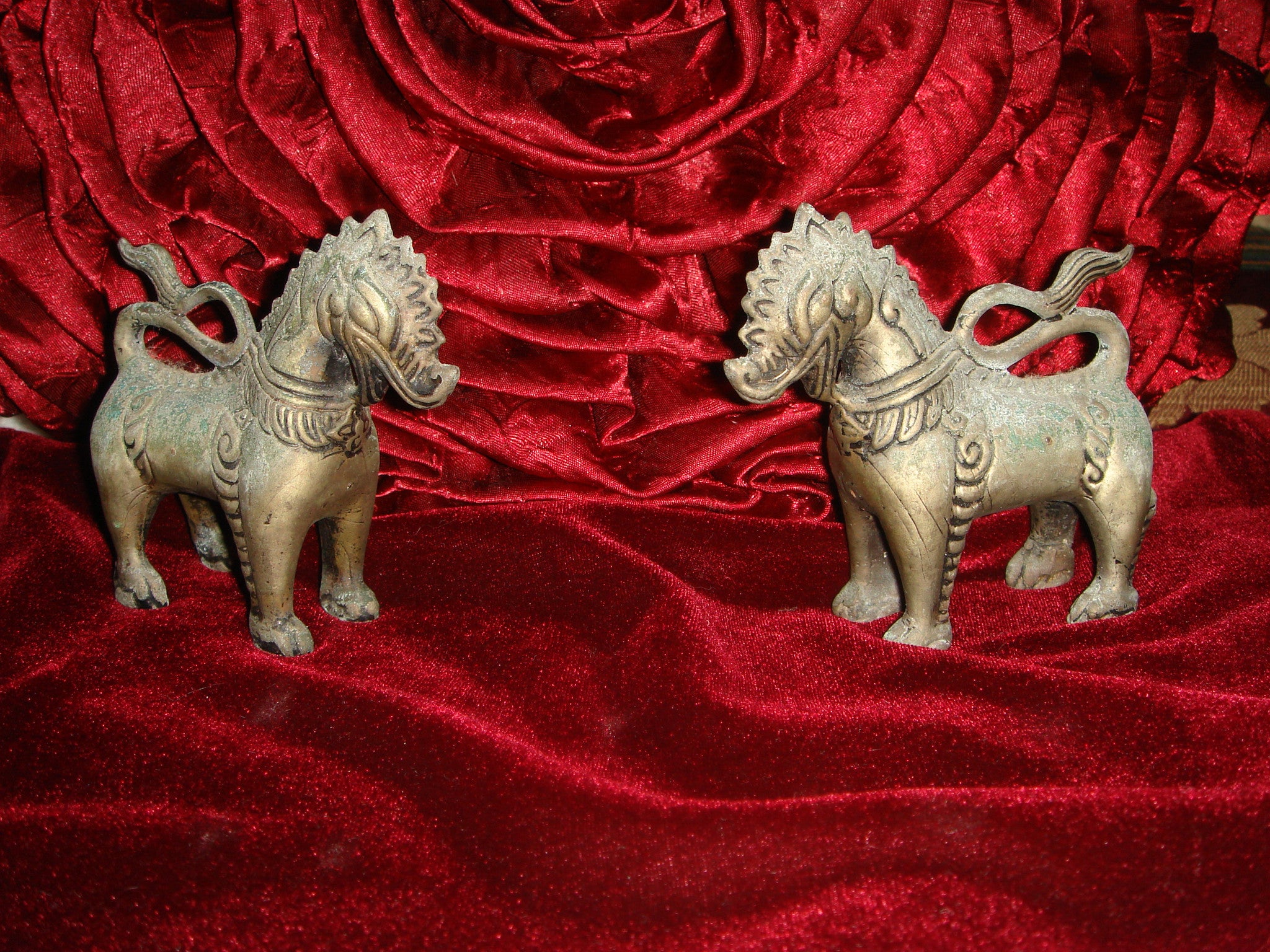 Antique Thai Bronze Guardian Singha Lions (pair)