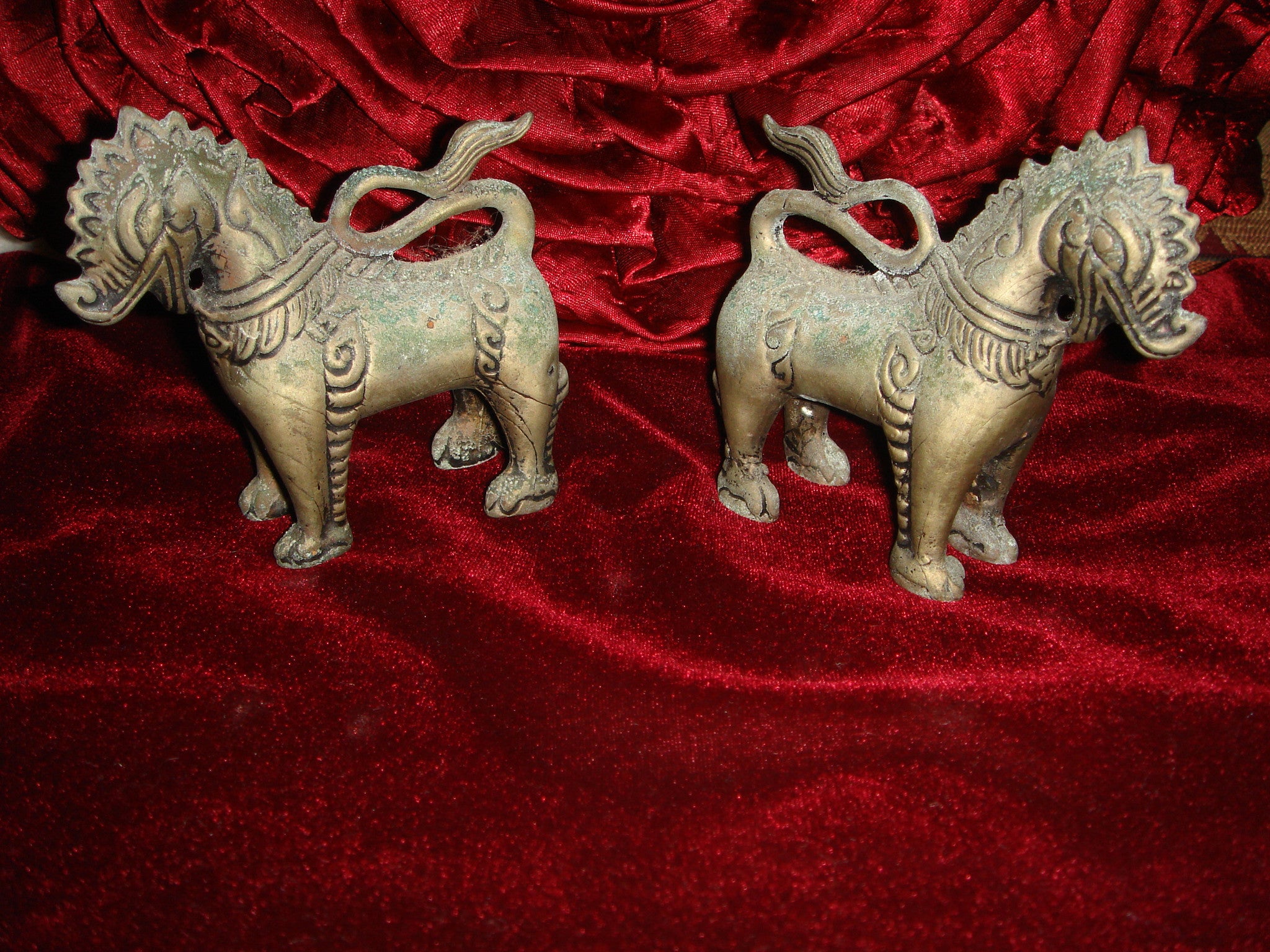 Antique Thai Bronze Guardian Singha Lions (pair)