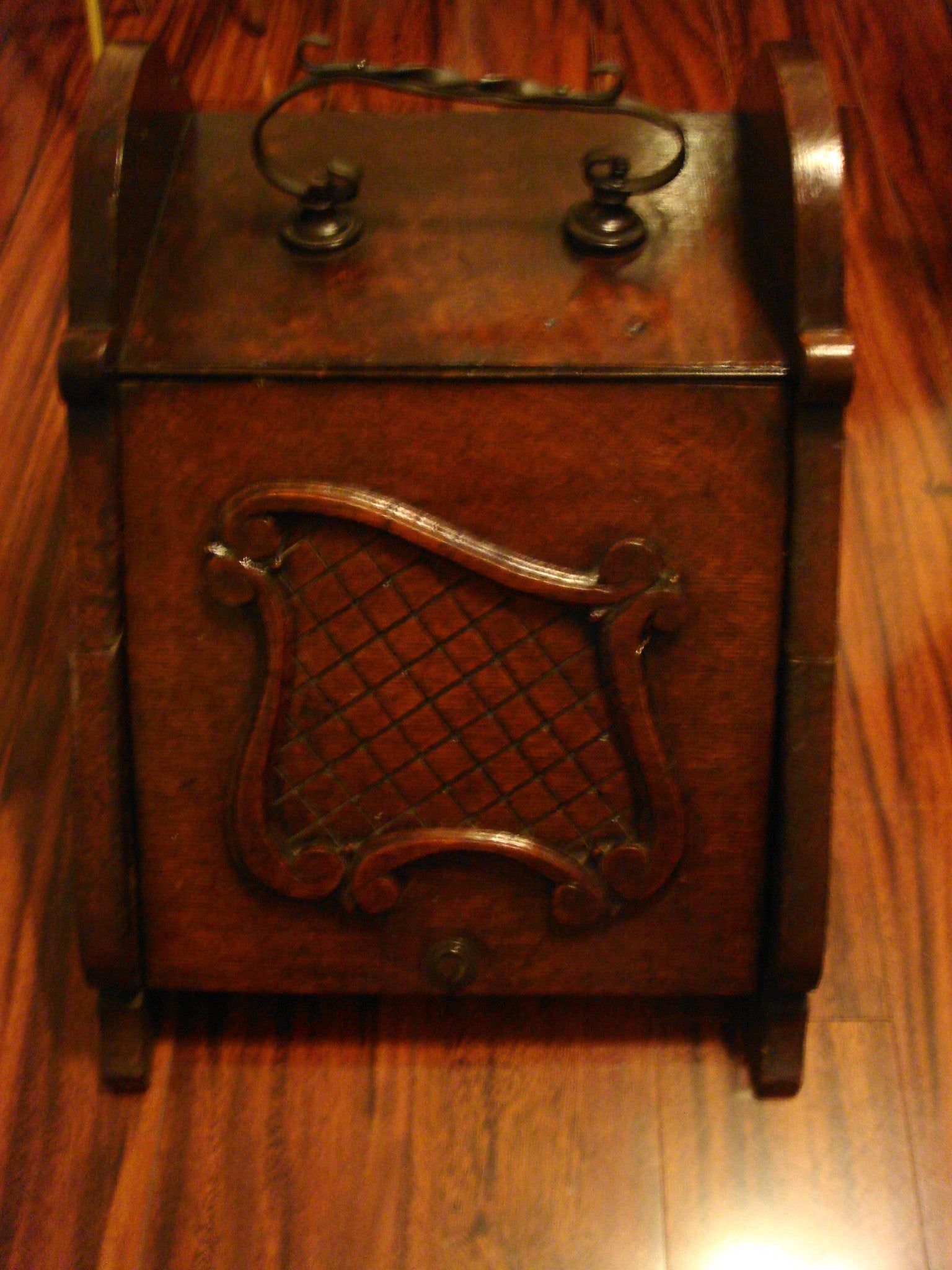 Antique English Oak Coal Scuttle.