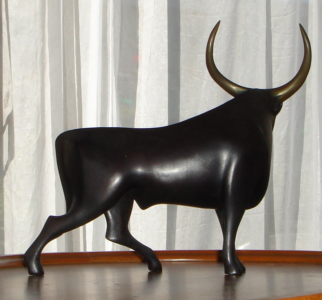 Loet Vanderveen - Bull Sculpture (Wall Street) Bronze Scupture 47/250