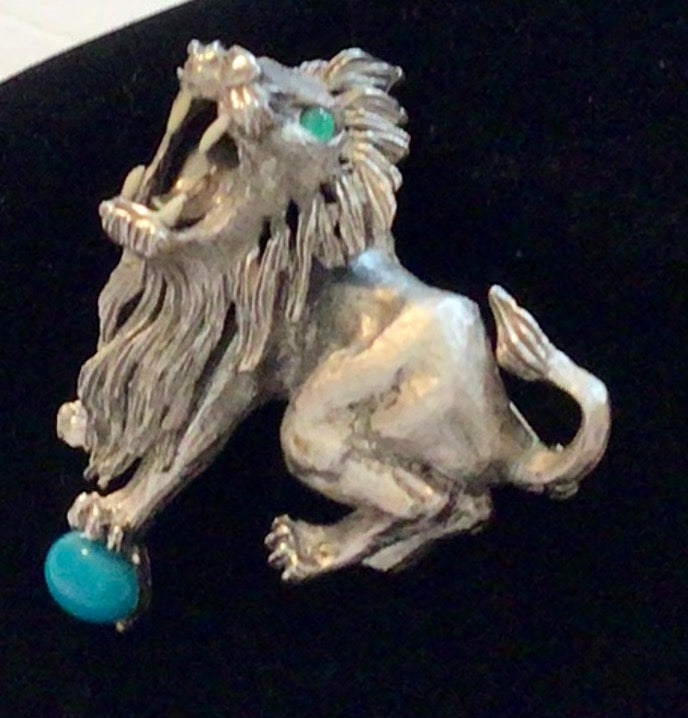 Hattie Carnegie Fierce Lion (Guardian Lion) Brooch