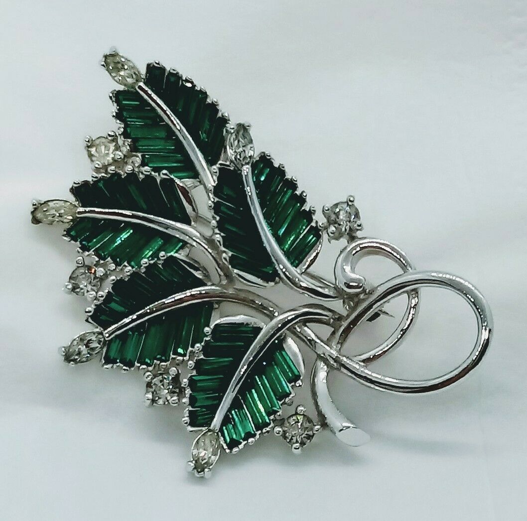 Vintage Stunning Signed Pennino Green and White Sparkling Rhinestone Brooch